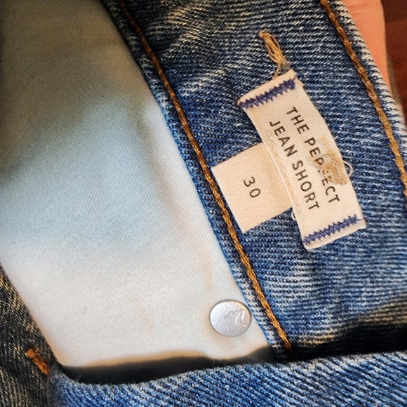 NEW Madewell Distressed Raw Edge The Perfect Jean Short Sz 30 - Picture 6 of 7